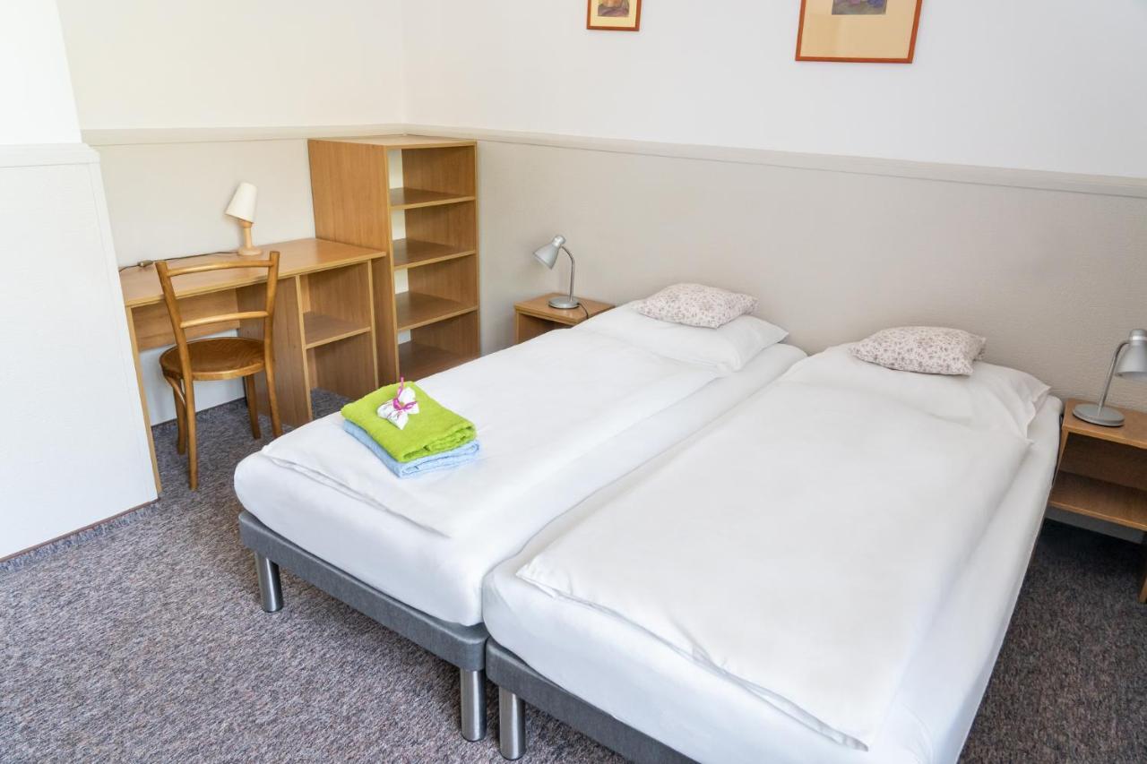 Hotel Beskid ビエルスコ・ビアバ エクステリア 写真