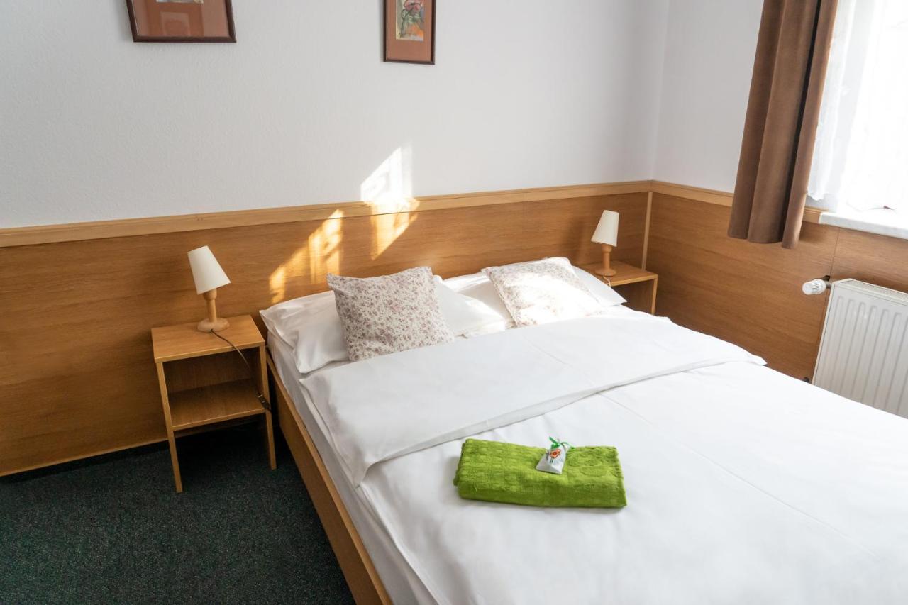 Hotel Beskid ビエルスコ・ビアバ エクステリア 写真