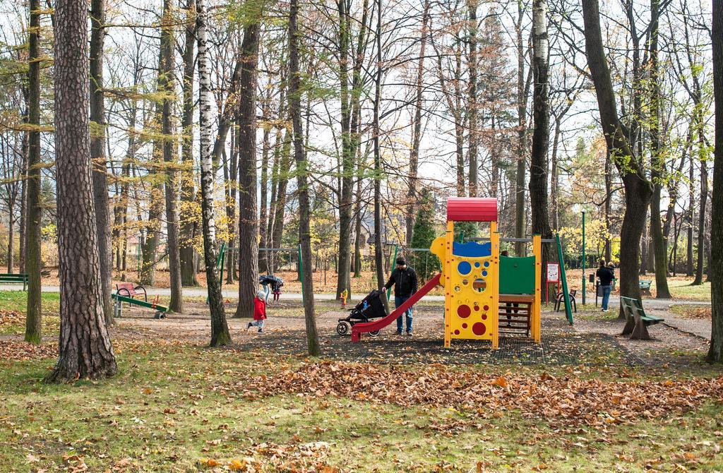 Hotel Beskid ビエルスコ・ビアバ エクステリア 写真